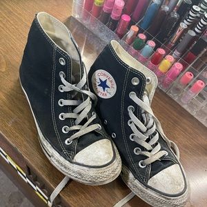 Black converse